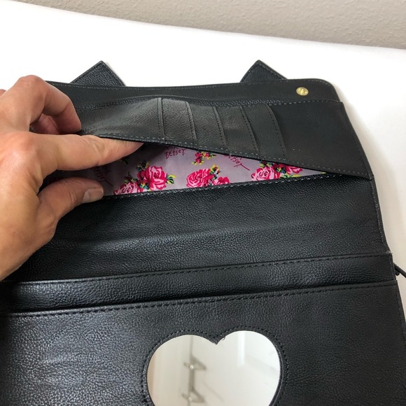 Betsey Johnson Faux Leather Romantic Floral Multi Pockets Crossbody Purse - Picture 7 of 16